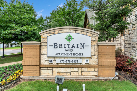 Britain Way Apartment Homes | Apartments in Irving, TX
